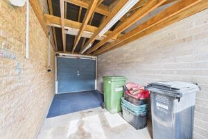 Garage - click for photo gallery